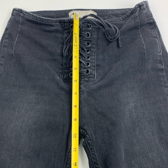 Free People Lace up Skinny Pants Jeans Faded Black Size 26 with stretch FP Boho - Picture 11 of 14
